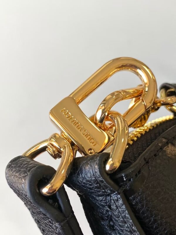LOUIS VUITTON Boulogne M12930 black