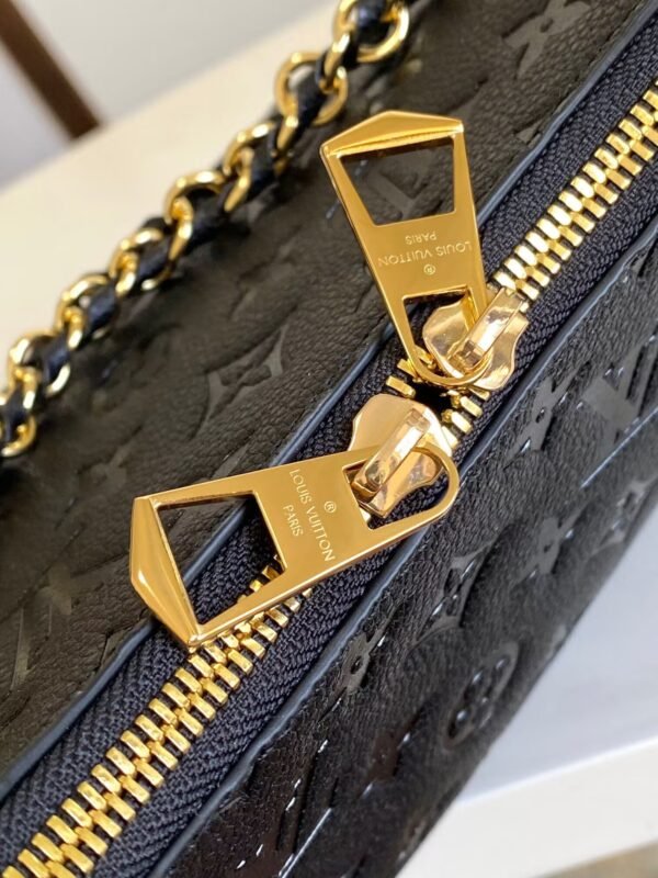 LOUIS VUITTON Boulogne M12930 black