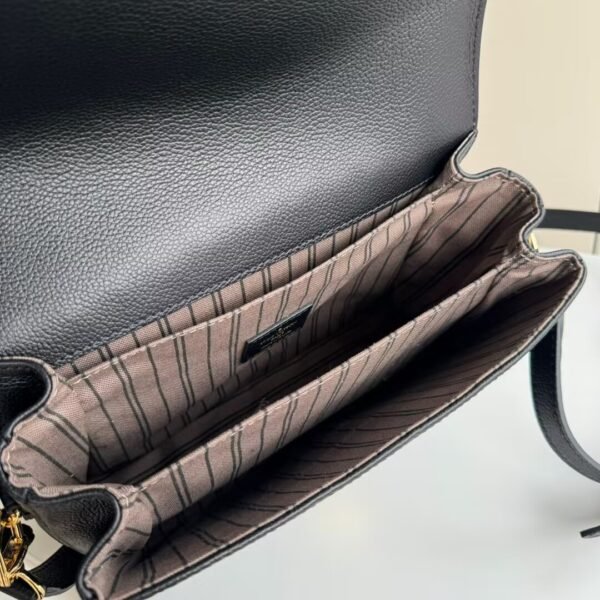 LOUIS VUITTON Pochette Métis M41487