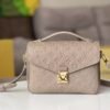 LOUIS VUITTON Pochette Métis M44881