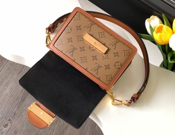 Dauphine Mini M45959