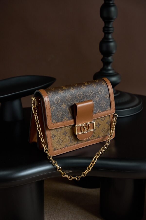 Dauphine MM M45958