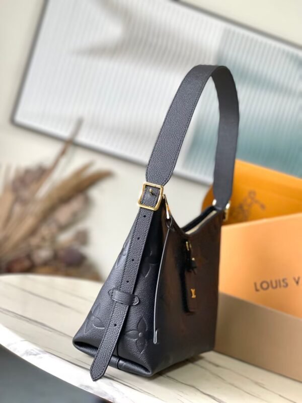 Louis Vuitton CarryAll PM M46288
