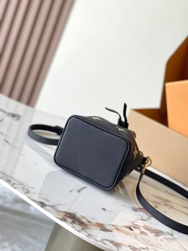 LOUIS VUITTON Nano Noé black M46291