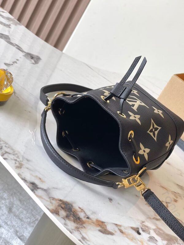 LOUIS VUITTON Nano Noé black M46291