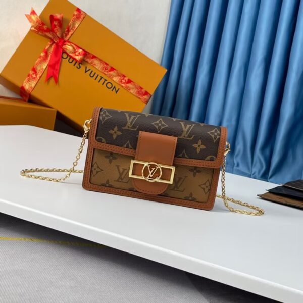 Dauphine Chain Wallet M68746