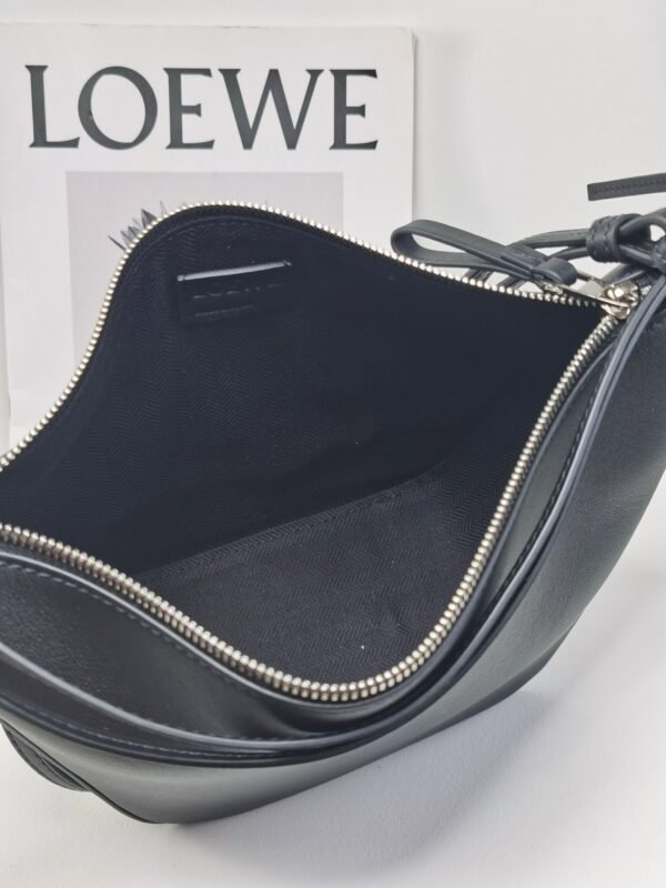 LOEWE Mini Hammock hobo in classic calfskin