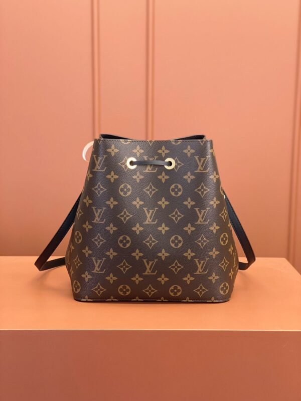 LOUIS VUITTON NéoNoé MM M44020