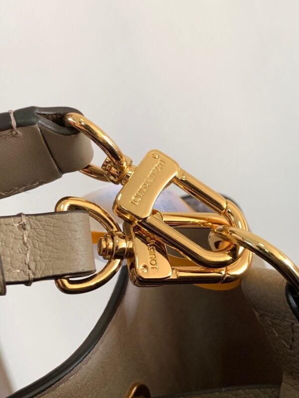 LOUIS VUITTON NéoNoé MM M45555