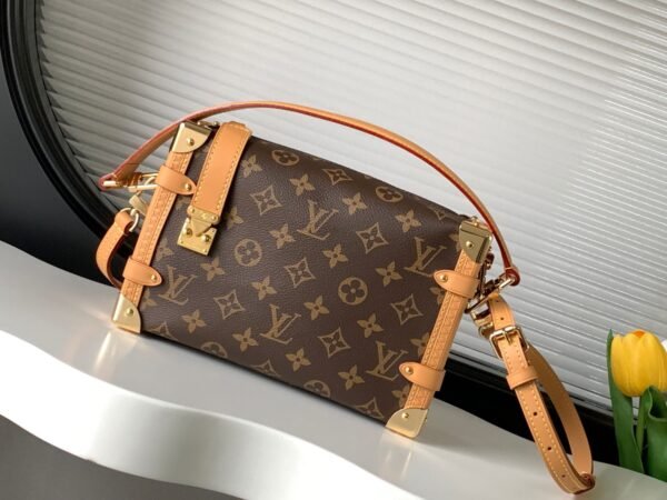 LOUIS VUITTON Side Trunk M46358/M46815