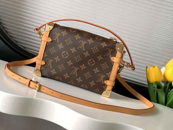 LOUIS VUITTON Side Trunk M46358/M46815