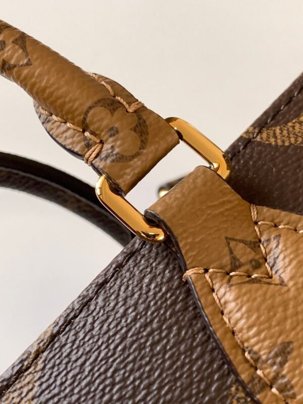 LOUIS VUITTON OnTheGo East West M46653