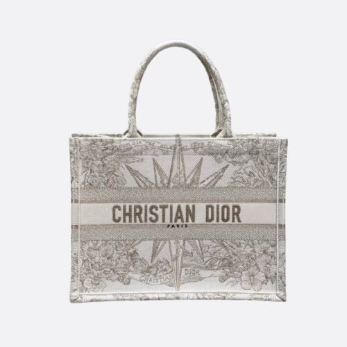 Dior Totte's latest Christmas limited edition gold eight-pointed star