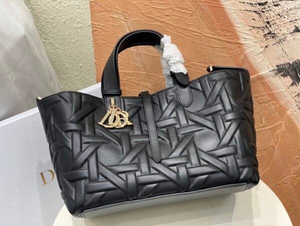 Medium Dior Toujours Bag Graphic Cannage Calfskin