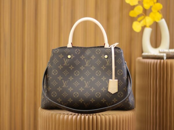 LOUIS VUITTON Montaign MM M41056