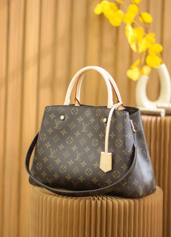 LOUIS VUITTON Montaign MM M41056