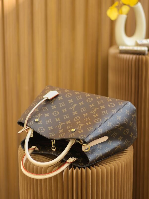 LOUIS VUITTON Montaign MM M41056