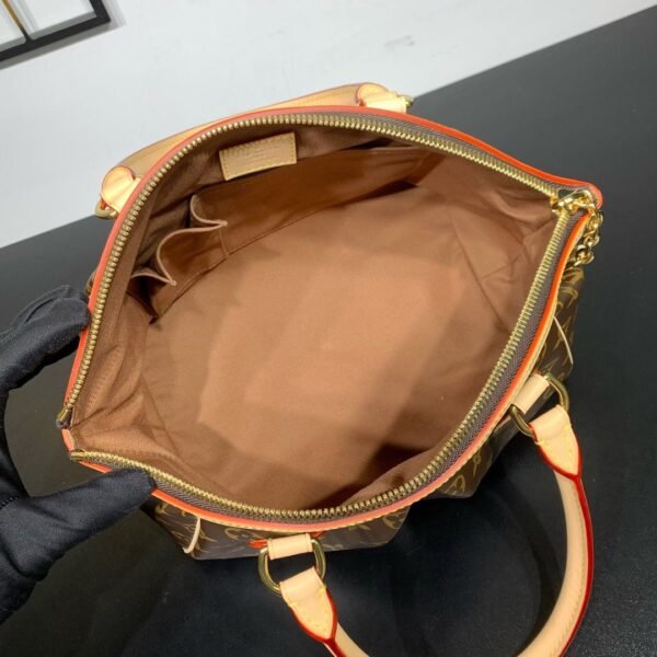 LV tivoli M40143