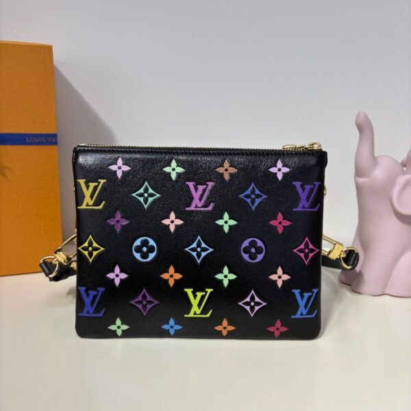 M13232 LV x TM Coussin BB