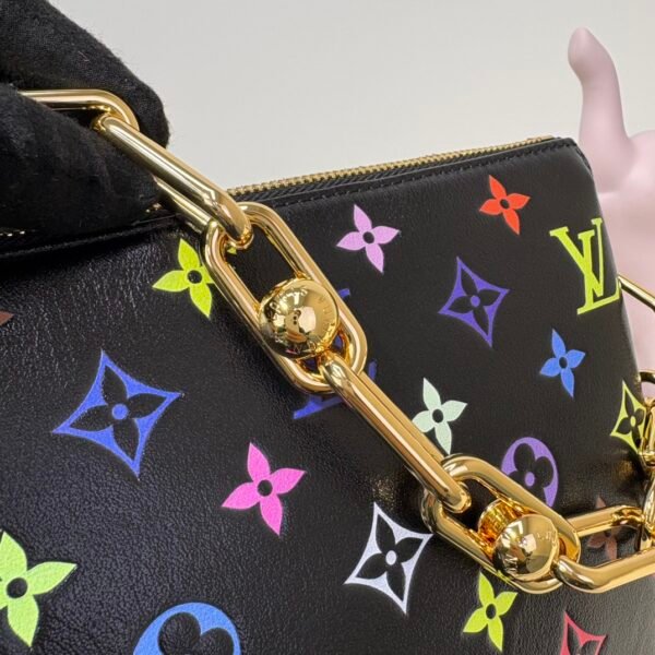 M13232 LV x TM Coussin BB