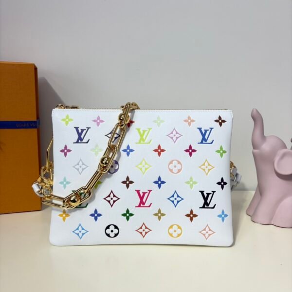 M13233 LV x TM Coussin PM