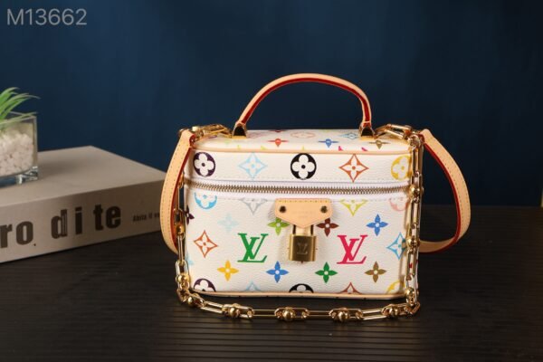 M13662 LV x TM Vanity Chain Pouch