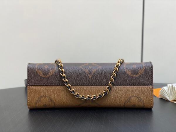 M14236 OnTheGo East West Chain