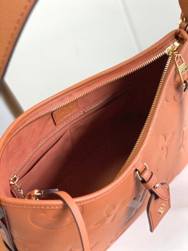 Louis Vuitton CarryAll PM M11790