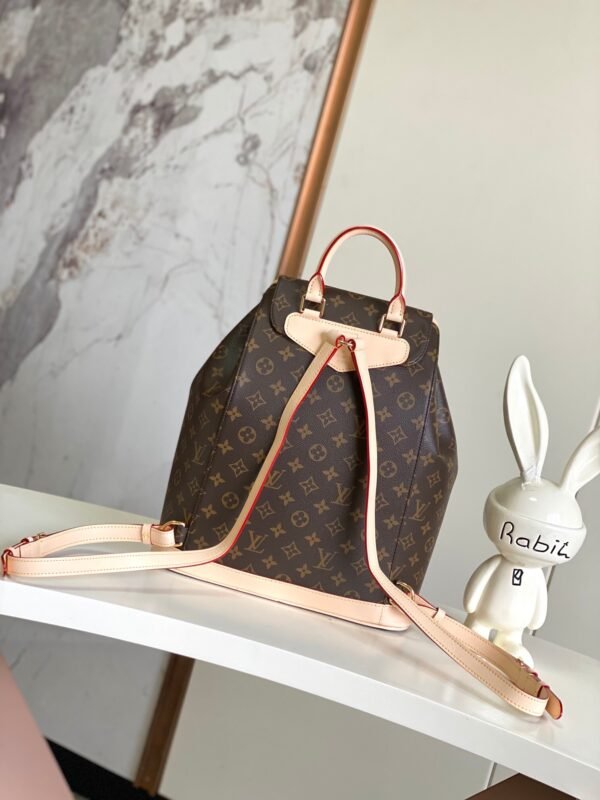 LOUIS VUITTON Montsouris MM M11197