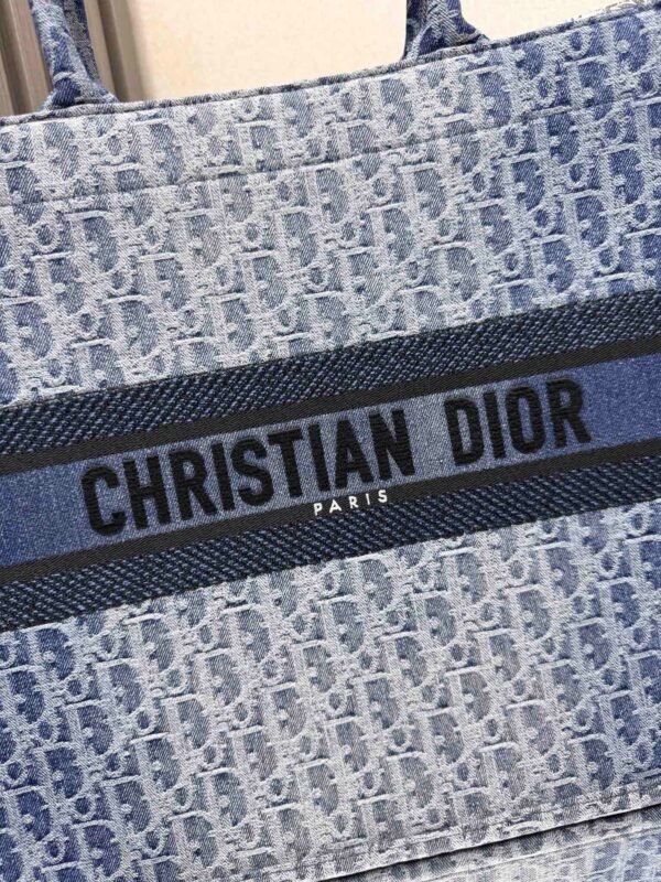 Large Dior Book Tote Denim blue