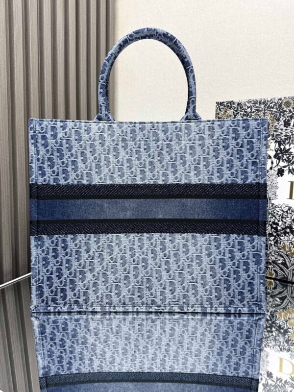 Large Dior Book Tote Denim blue