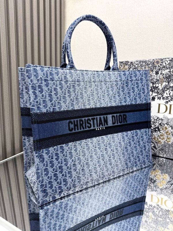 Large Dior Book Tote Denim blue