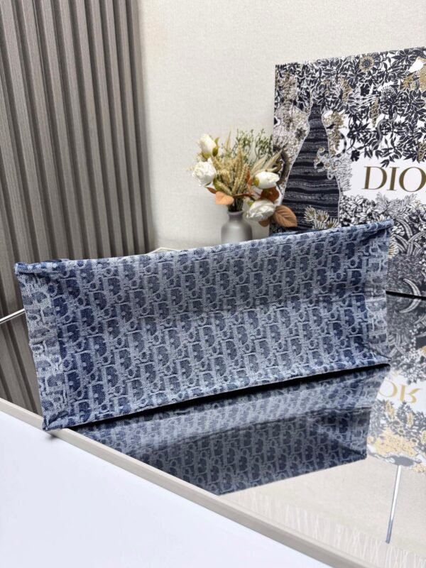 Large Dior Book Tote Denim blue