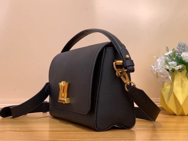 LV Soft Twist M24639