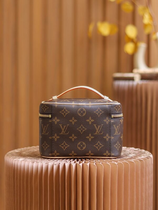 LV Nice Mini M44495