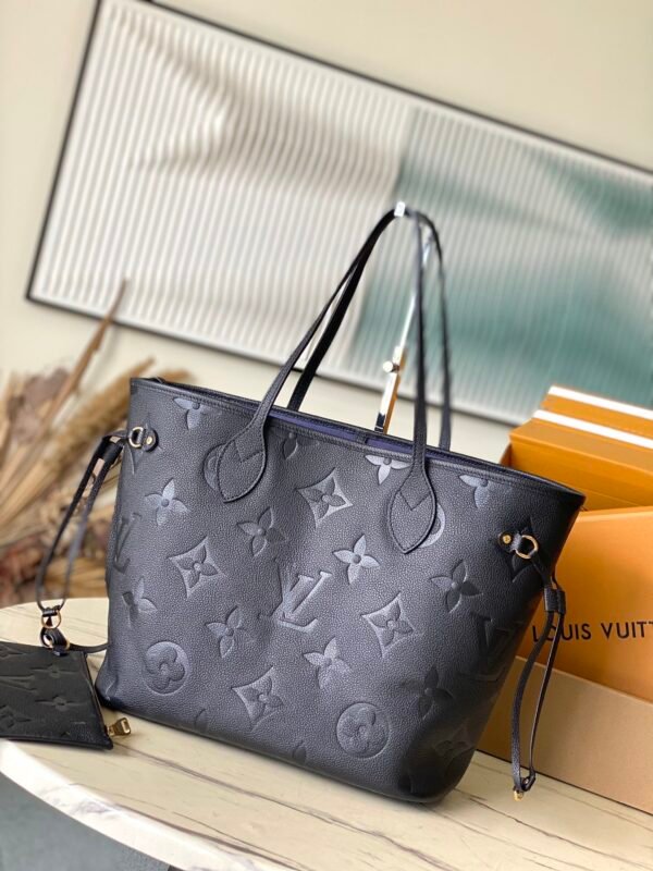 LOUIS VUITTON Neverfull MM M45685