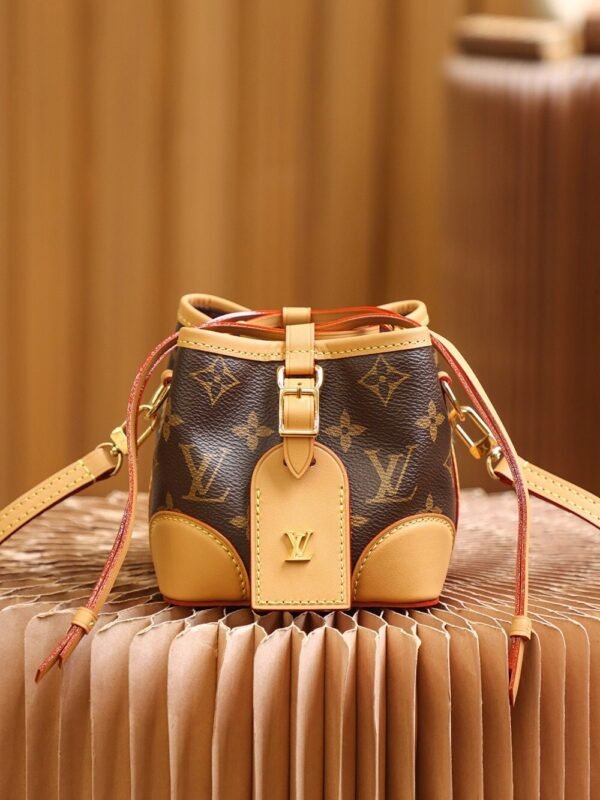 Louis Vuitton NOÉ PURSE M57099
