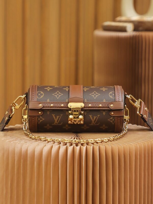 Louis Vuitton Papillon Trunk M57835
