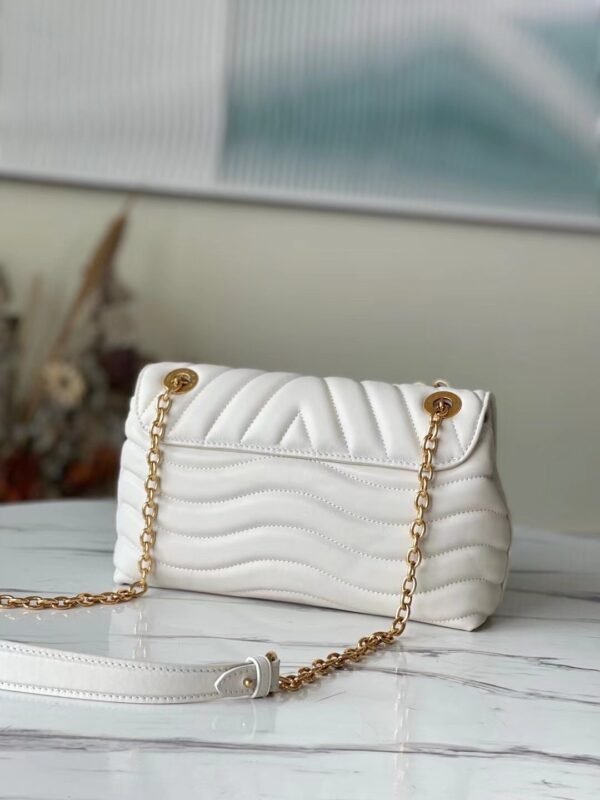 Louis Vuitton New Wave MM Chain Bag M58549