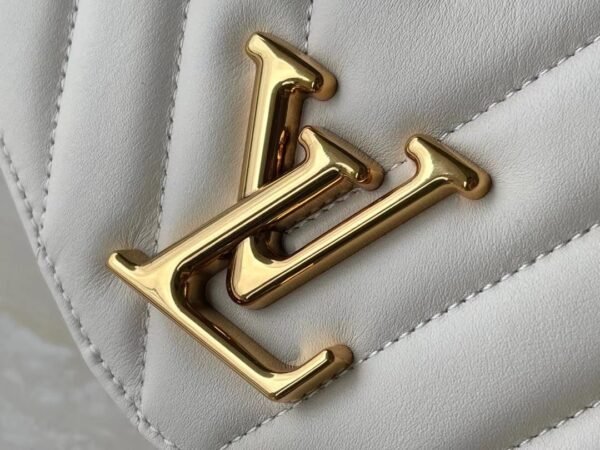 Louis Vuitton New Wave MM Chain Bag M58549
