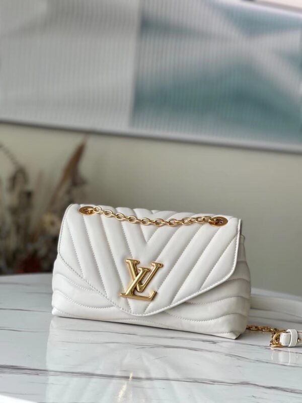 Louis Vuitton New Wave MM Chain Bag M58549