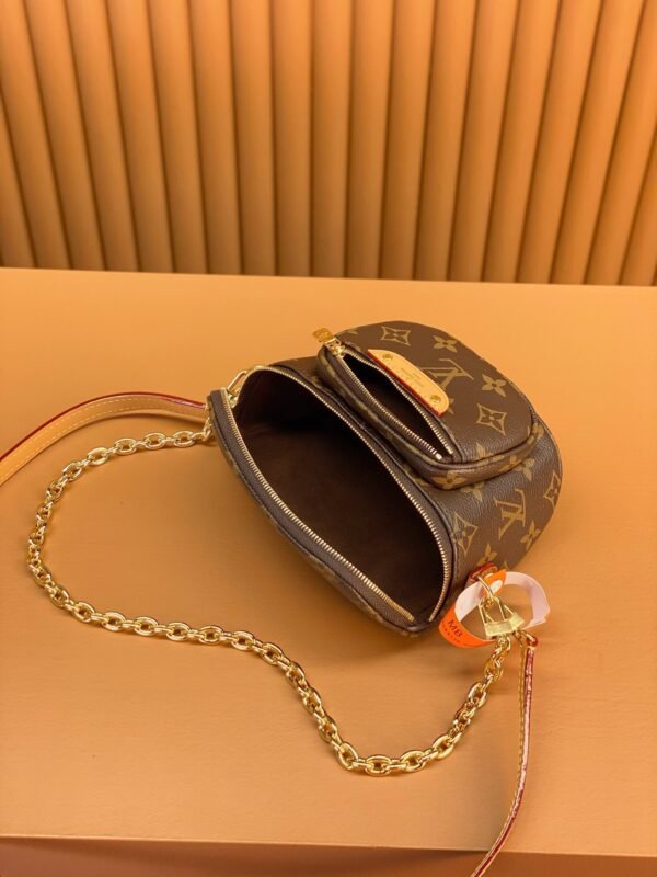 LOUIS VUITTON Mini Bumbag M82335