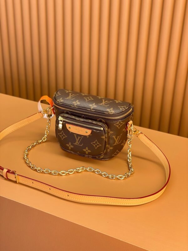 LOUIS VUITTON Mini Bumbag M82335