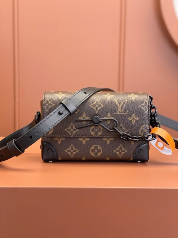 Louis Vuitton Steamer Wearable Wallet M83613