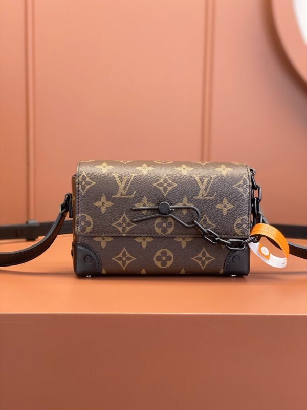 Louis Vuitton Steamer Wearable Wallet M83613