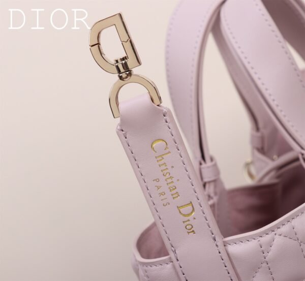 Medium Dior Toujours Bag pink