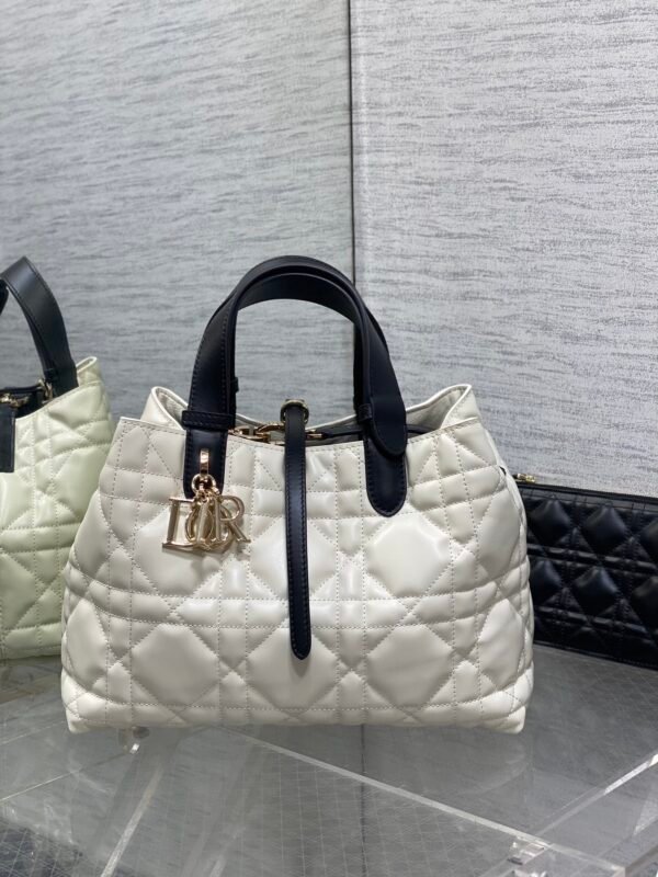 Medium Dior Toujours Bag white