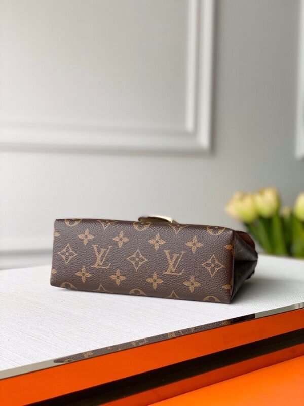 LV Locky BB M44654