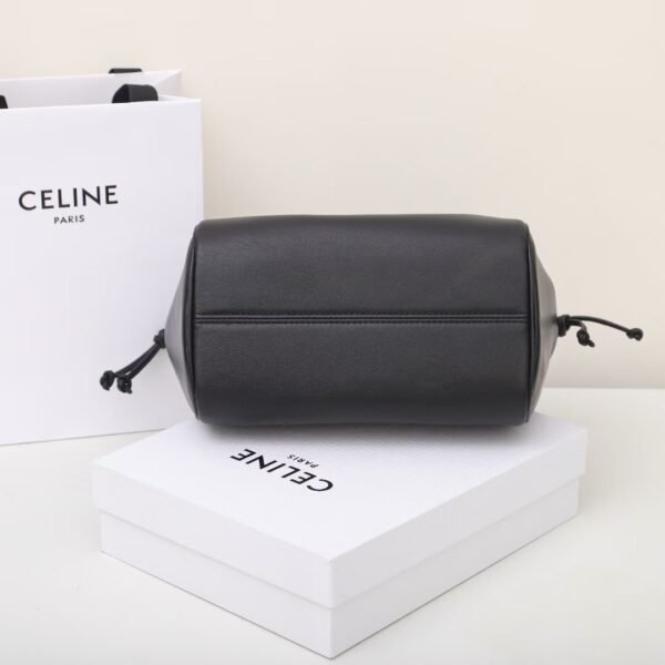 CELINE Triomphe SMALL CABAS DRAWSTRING CUIR TRIOMPHE IN SMOOTH BLACK