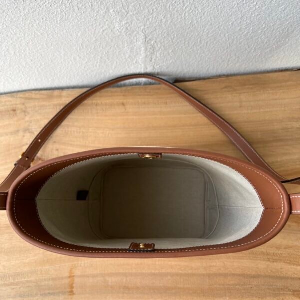 CELINE SMALL BUCKET CUIR TRIOMPHE IN Smooth Calfskin